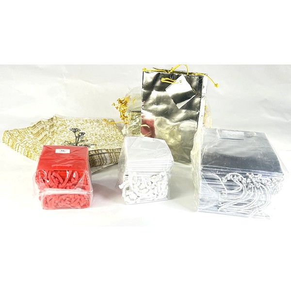 Gift Bag Lot – 180 Assorted Tote & Flat Gift Bags
